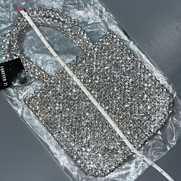 Drop ur offer for original forever 21 accessories - Picture 4 of 6